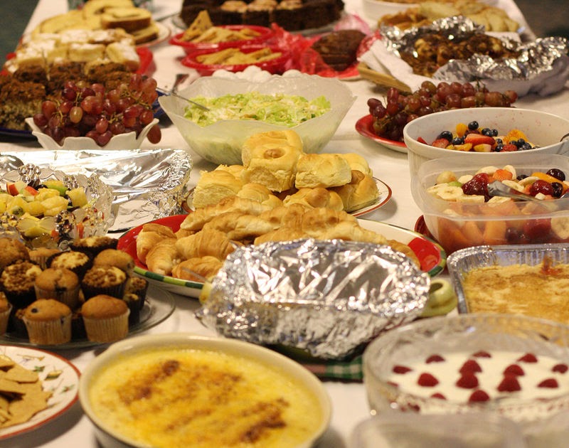 Tips For Buffet Table And Set Up For Your Room. Buffet table Buffet