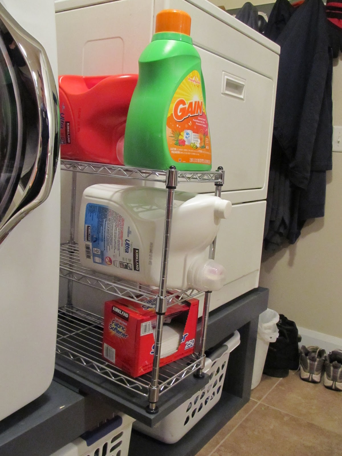 NapTime Craft DIY Laundry Riser Tutorial