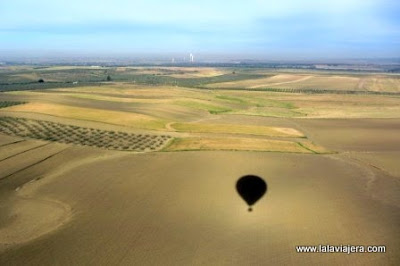 Sobrevolando El Aljarafe en Globo Aerostatico