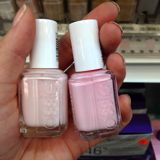 Clics Essie Fiji Was It Reformulated Envy Nail Polish I Was Browsing Their Essie S When Spotted Some Bottles Of That Were Discoloured Including These Two Diffe Coloured Fiji