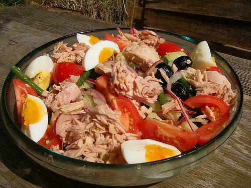 Niçoise Salad/Salade Niçoise Photo By Denni Schnapp Flickr