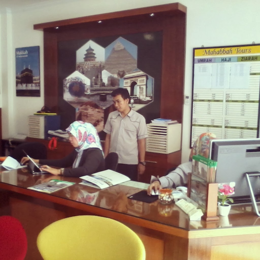 Suasana Kantor Mahabbah Tours Bandung