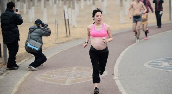 Nekat, dalam Keadaan Hamil tetap ikut Lomba Lari Marathon