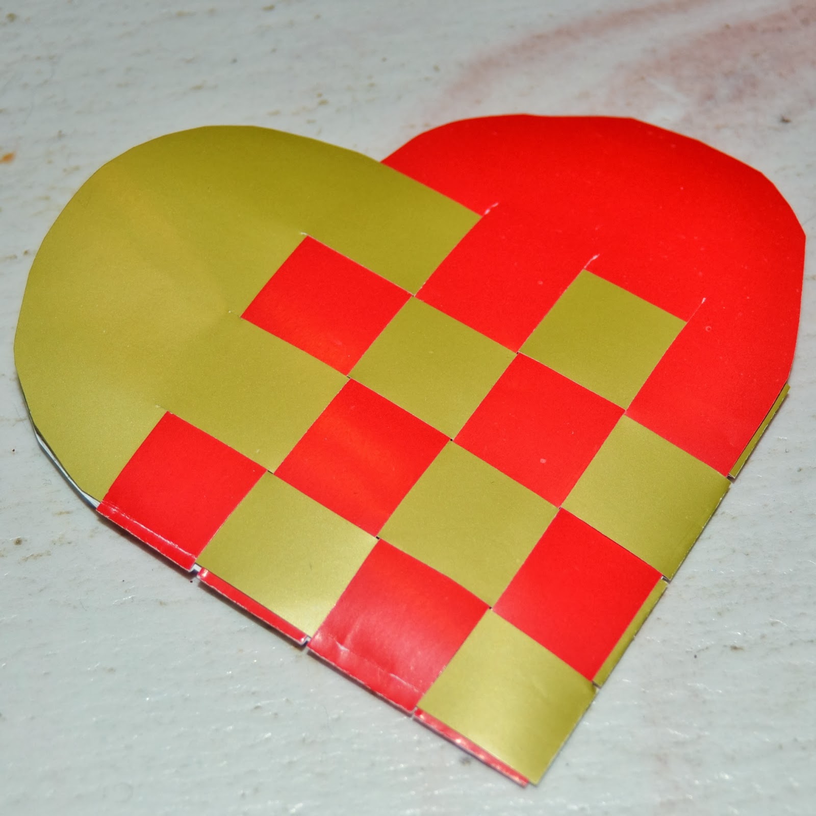 Annas Glittriga Julblogg Flätade hjärtan.