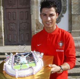 Cristiano Ronaldo dice que no está triste por dinero Cristiano Ronaldo dice que no está triste por dinero