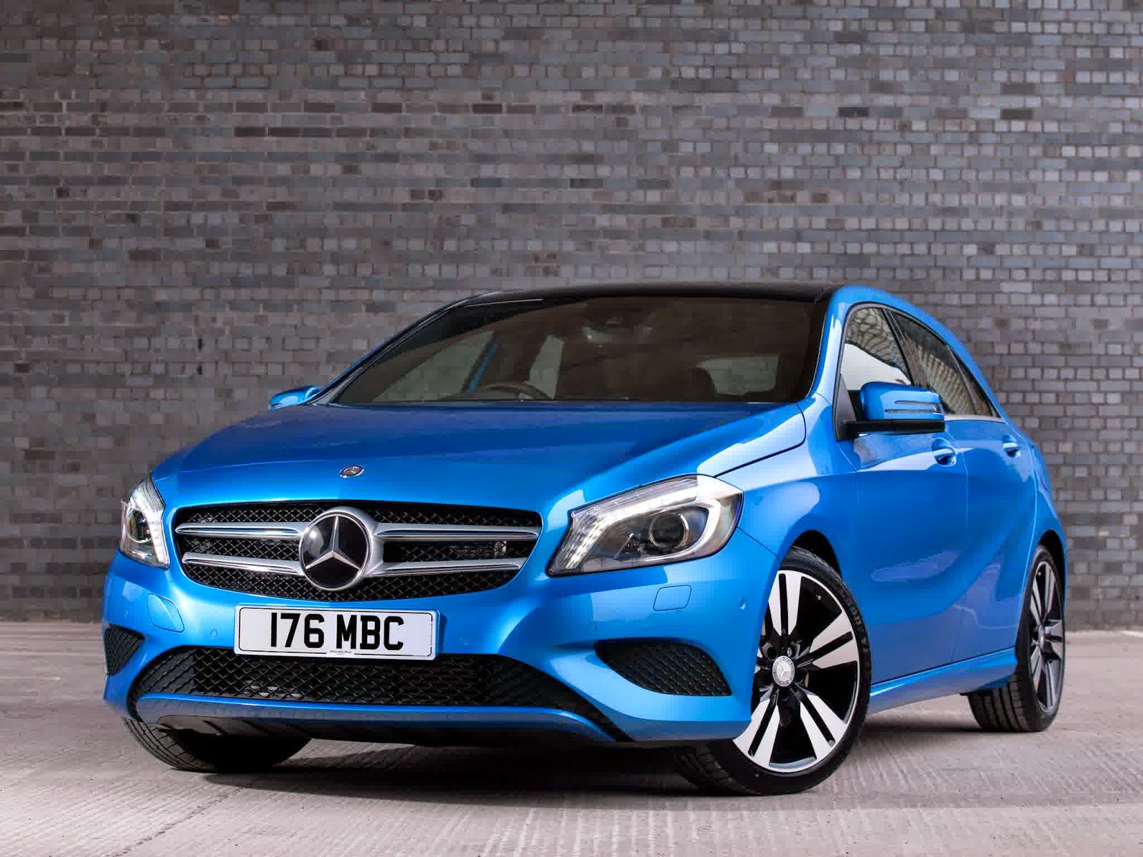Mercedes-Benz A200 Urban Review - Computer Toon