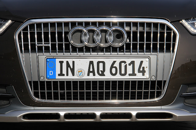 решетка, запчасти Audi A6 Allroad Quattro 2012 