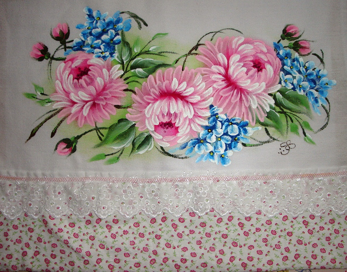 http://3.bp.blogspot.com/-AX3X4qEhmmY/UXGsdIAndLI/AAAAAAAANXg/ZF6qtJkRdmk/s1600/pintura+em+tecido+pano+de+prato+crisantemos.JPG