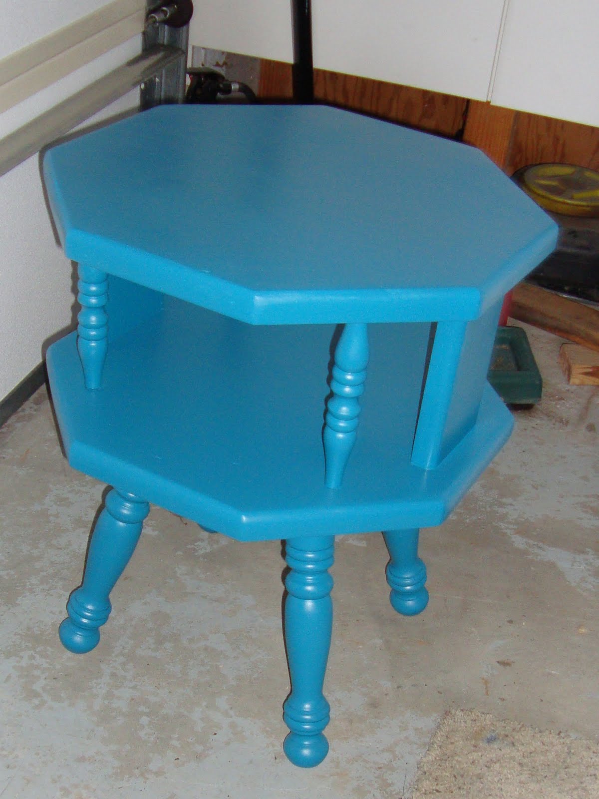 Doodlecraft End table REDO!