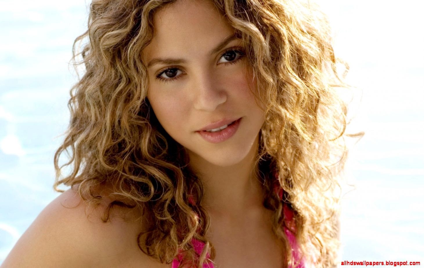 Walls4Joy Shakira beautiful women dare desktop and mobile background Walls4Joy Shakira beautiful women dare desktop and mobile background
