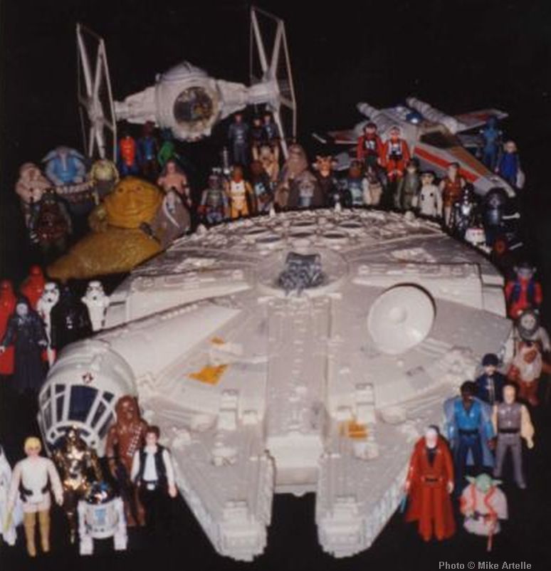 star wars action figures and ships