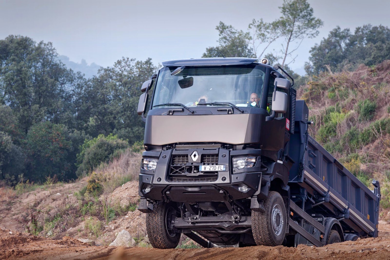 Строительная серия К грузовиков Renault Trucks теперь будет оснащаться... 
