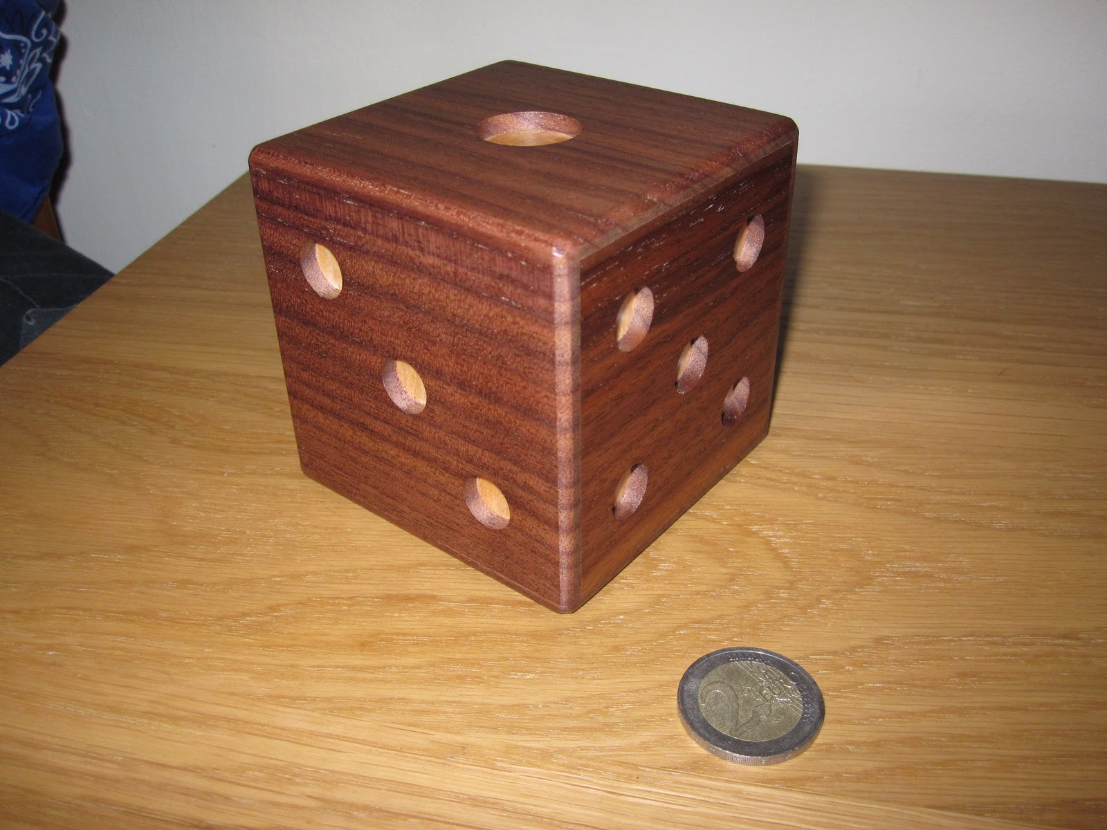 Chinese Puzzle Box This is the 'dice' puzzle box