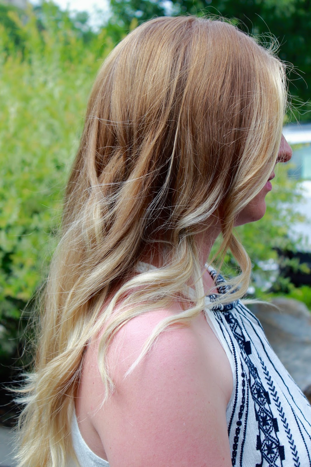 COZY CHIC MOMMY AT HOME BALAYAGE HAIR COLOR