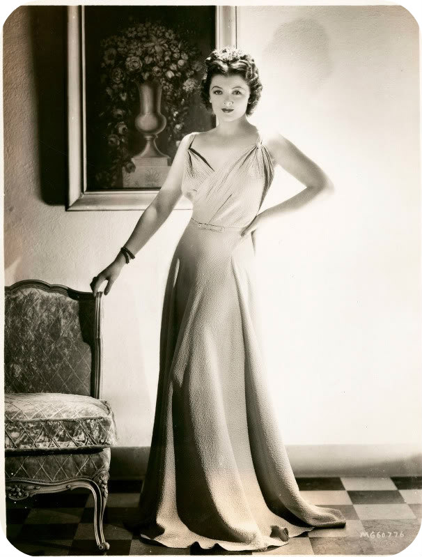1940 Hollywood Glamour Gowns