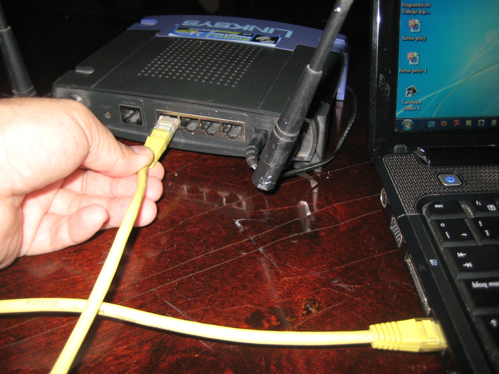 Conectar el Treo 600 a Internet/Intranet, por cable o sin cables usando el programa SoftickPPP