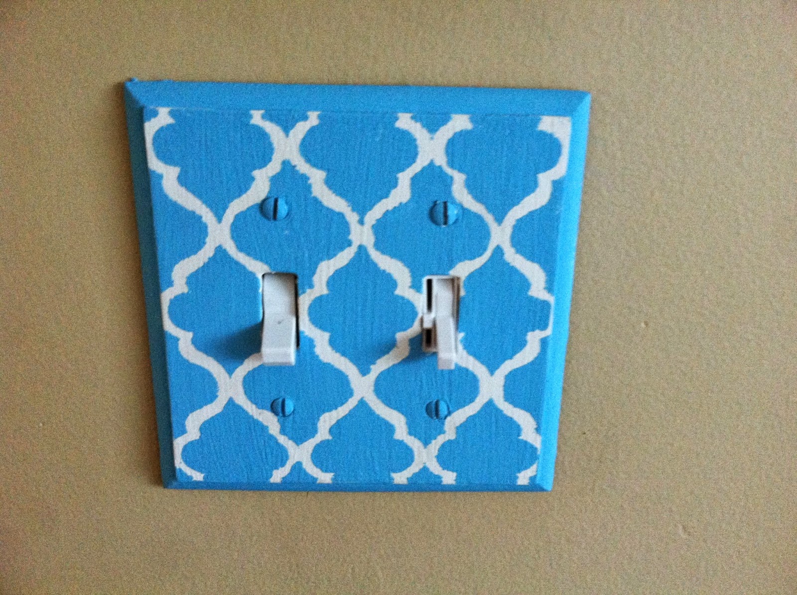 The Smart Momma Painted Light Switch and Outlet Covers