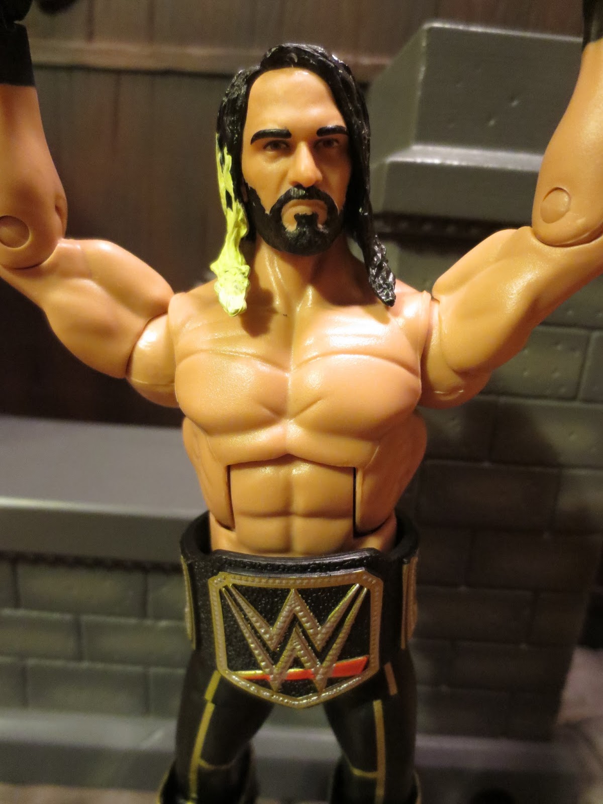 WWE SETH ROLLINS THEN NOW FOREVER EXCLUSIVE FIGURE GOLD MITB BRIEFCASE 2016 NEW