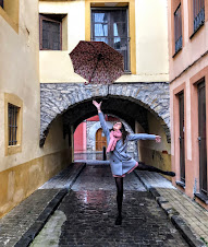 BAILANDO BAJO LA LLUVIA