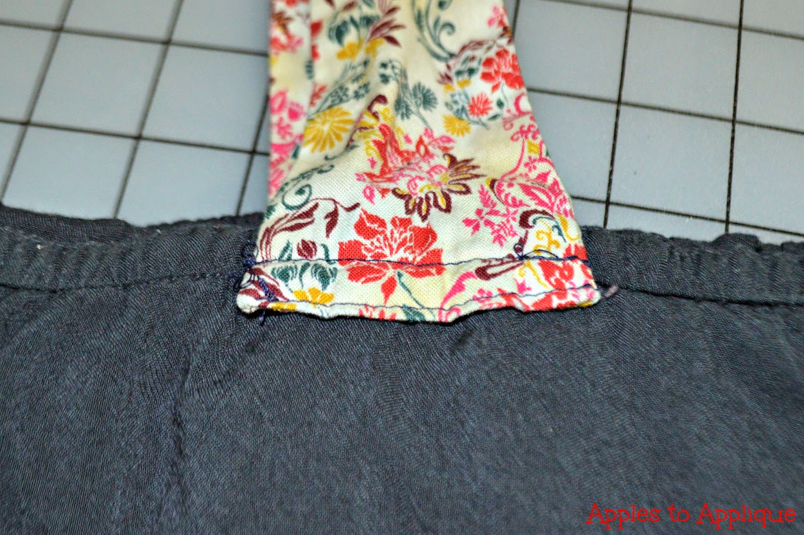 Ruffled Top Refashion | Apples to Applique #sewing