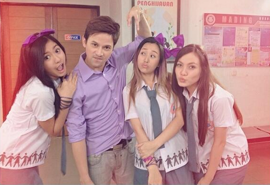 Foto Pemain Ayah Mengapa Aku Berbeda Terbaru