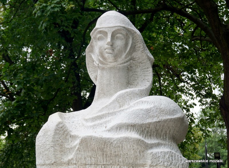 dwie rzeki Teresa Brzóskiewicz rzeźba Marszałkowska pomnik