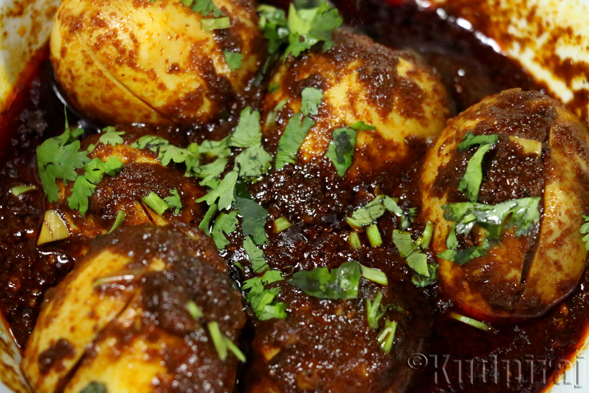Kudpiraj's Garam Tawa Egg Masala Fried