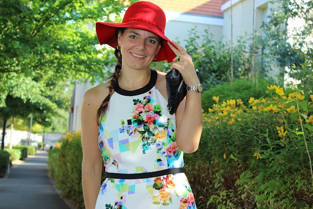 robe naf naf, capeline rouge allée du foulard, chaussures géox