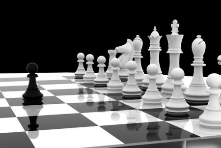 El ajedrez, como símil del concepto estrategia (Fuente: http://3.bp.blogspot.com/-AmKHCNdHszI/VSe7jQ4t0KI/AAAAAAAAYFE/e46f0DrY3Go/s1600/ajedrez.jpg)