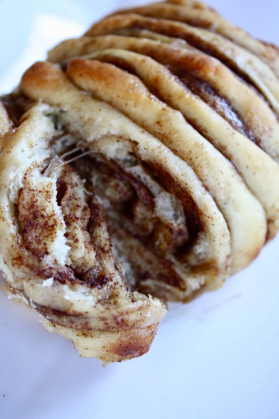 Chocolate Therapy: Cinnamon Roll Pull Apart Bread