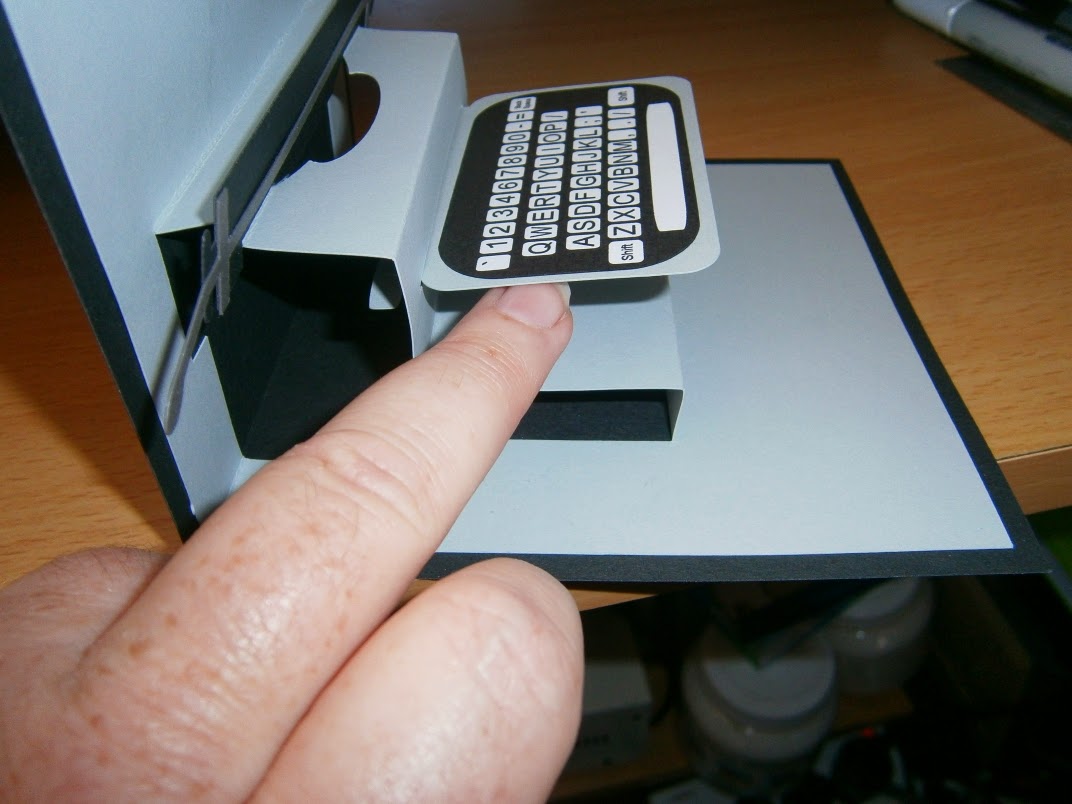 Susan Bluerobot: Type Writer pop up card