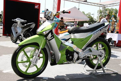 Modif Motor Honda Supra X 125 warna hijau thailand