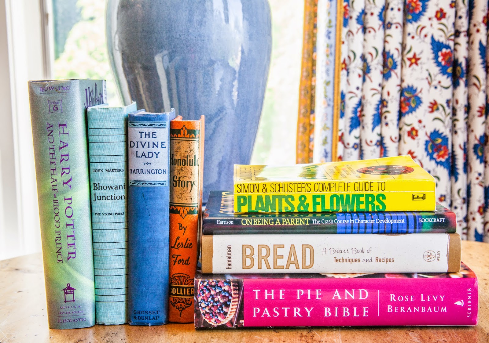 Delicious Reads Pretty in Print Book Wrapping