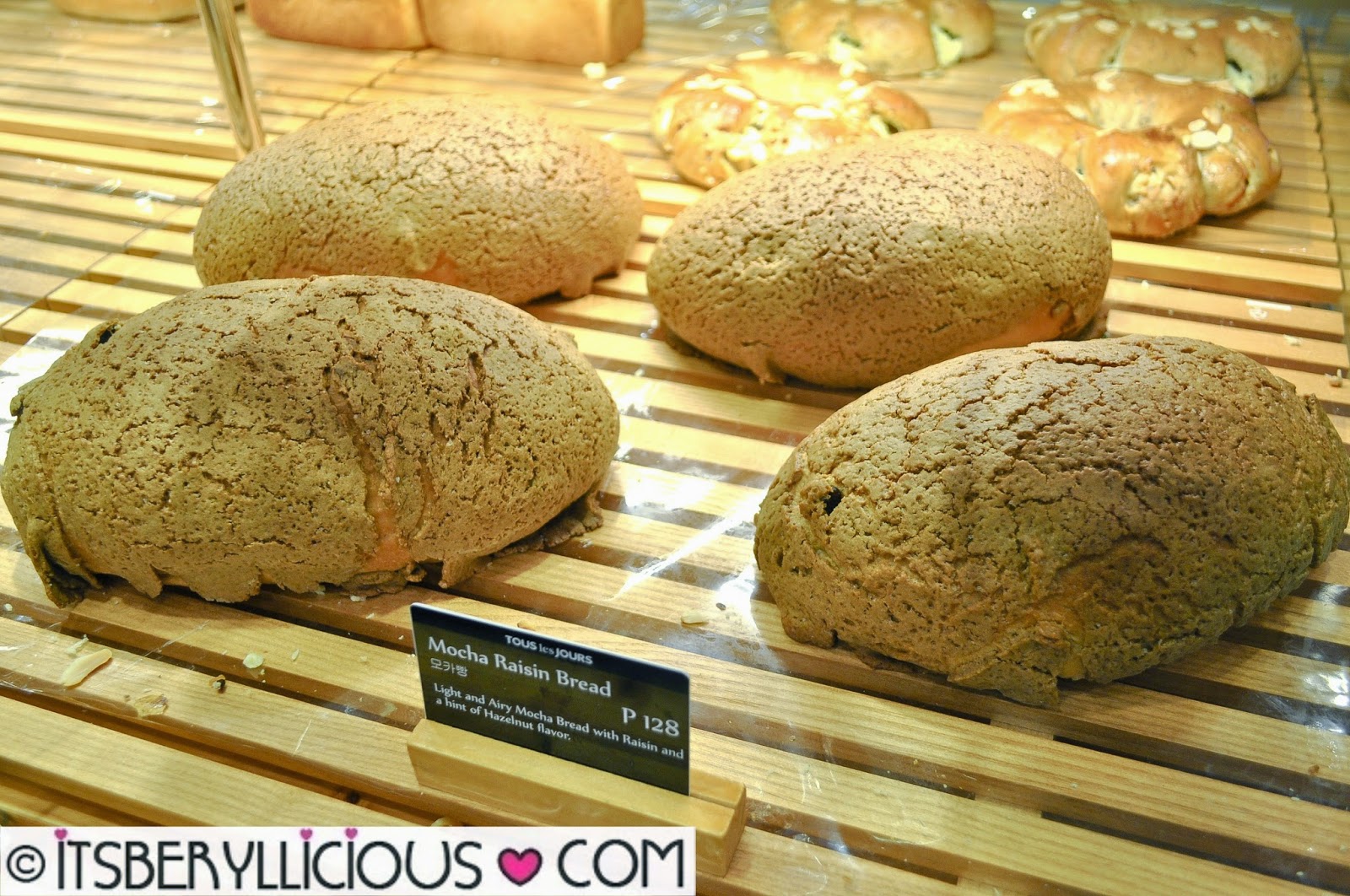 Tous les Jours FrenchAsian Bakery in Korea Opens in Trinoma