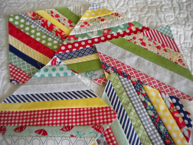 Fabulous Finds Friday: A Lot of Quilt Squares - Color Me Thrifty