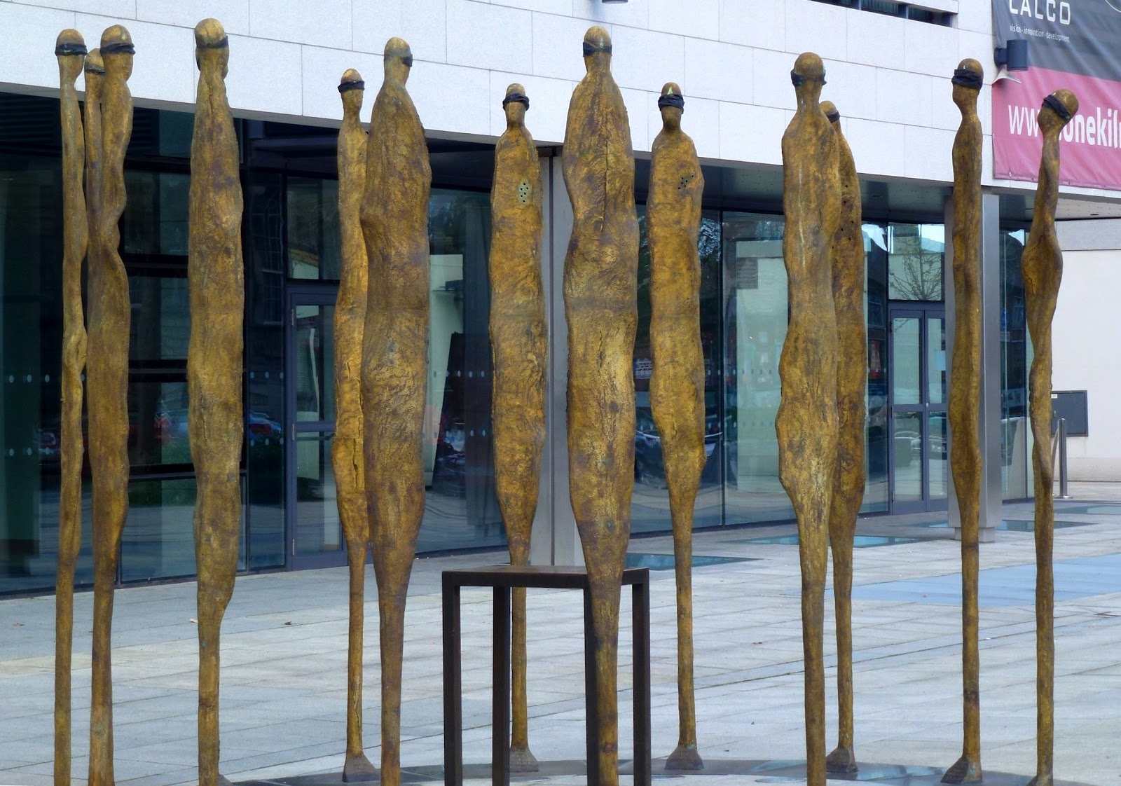 Paddy's Wagon Hopping On & Off Around Dublin