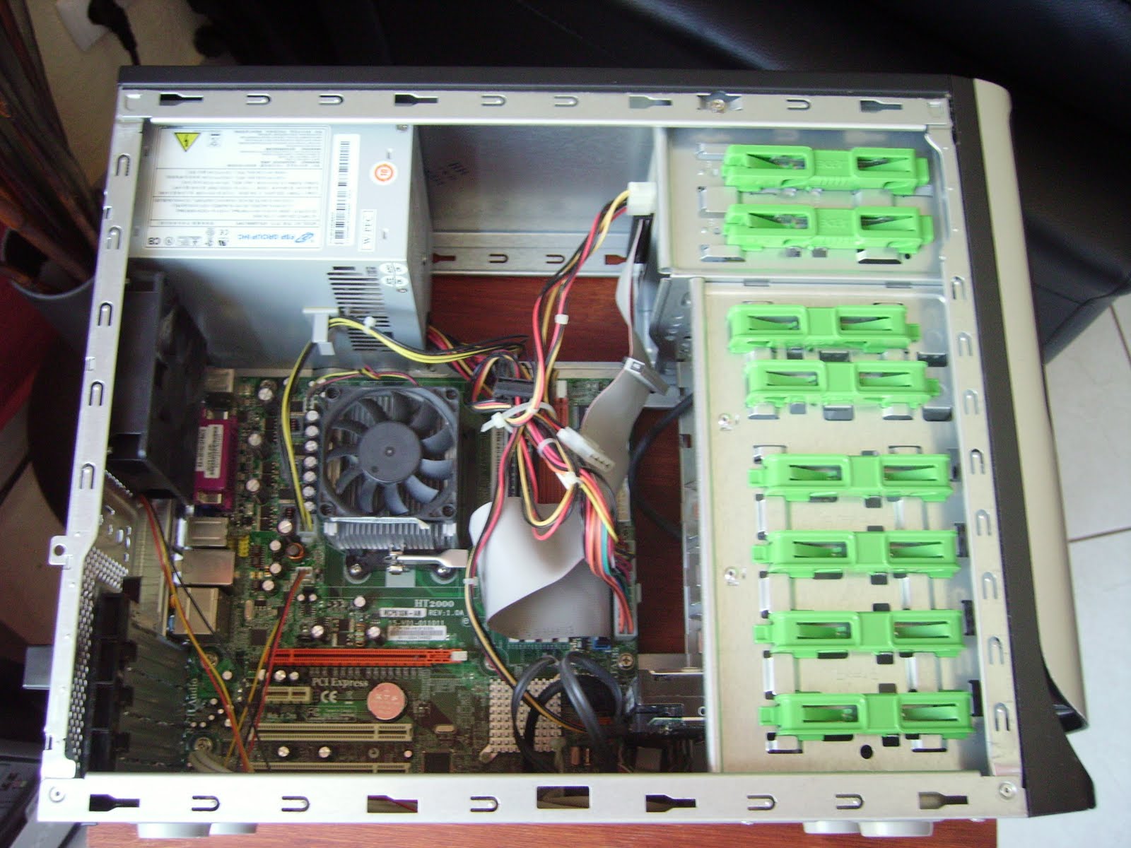 Acer Aspire T180