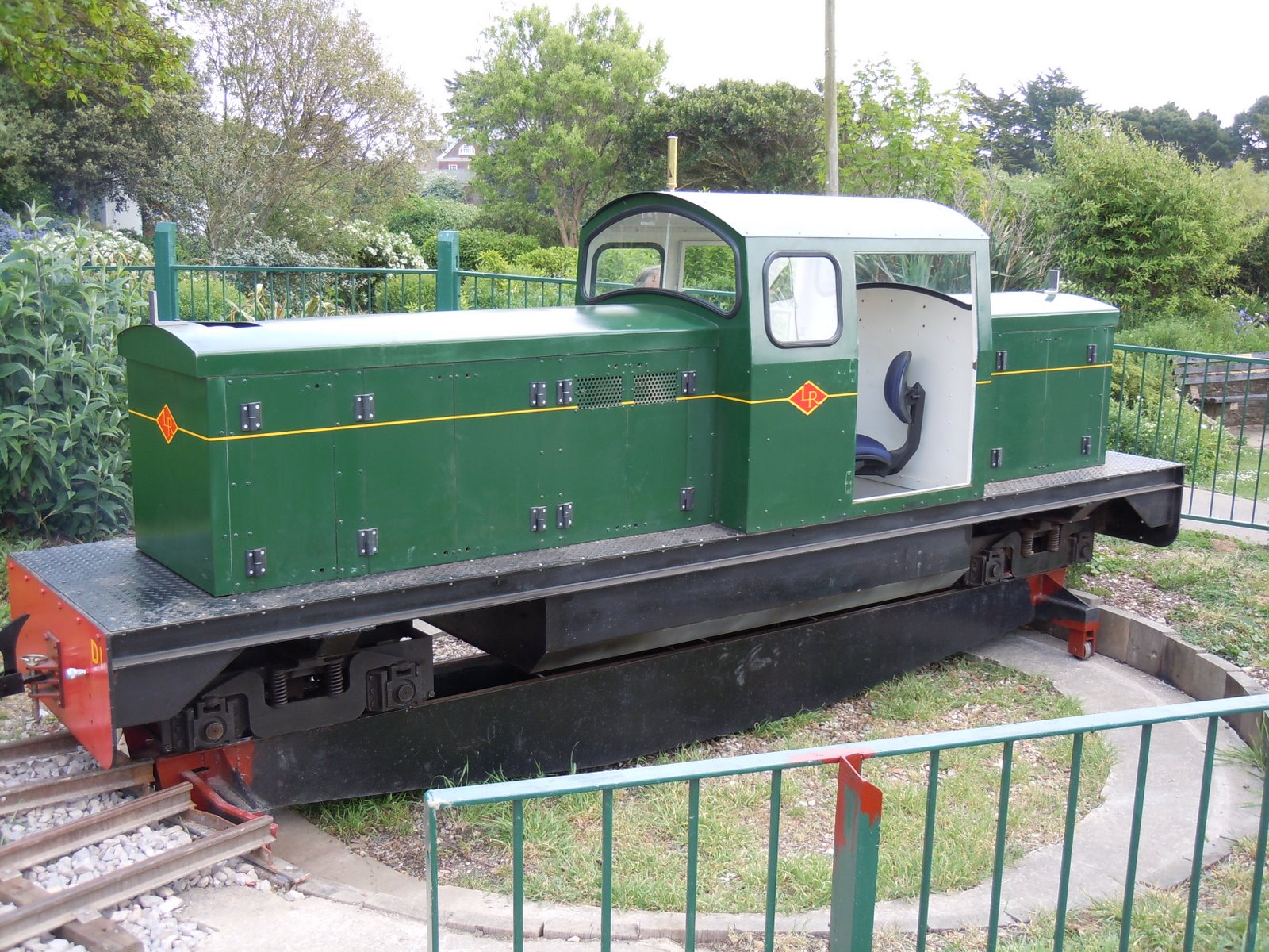 Michael's Model Railways April 2011