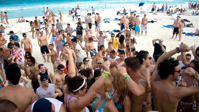 Cancun Mature Crowd 19
