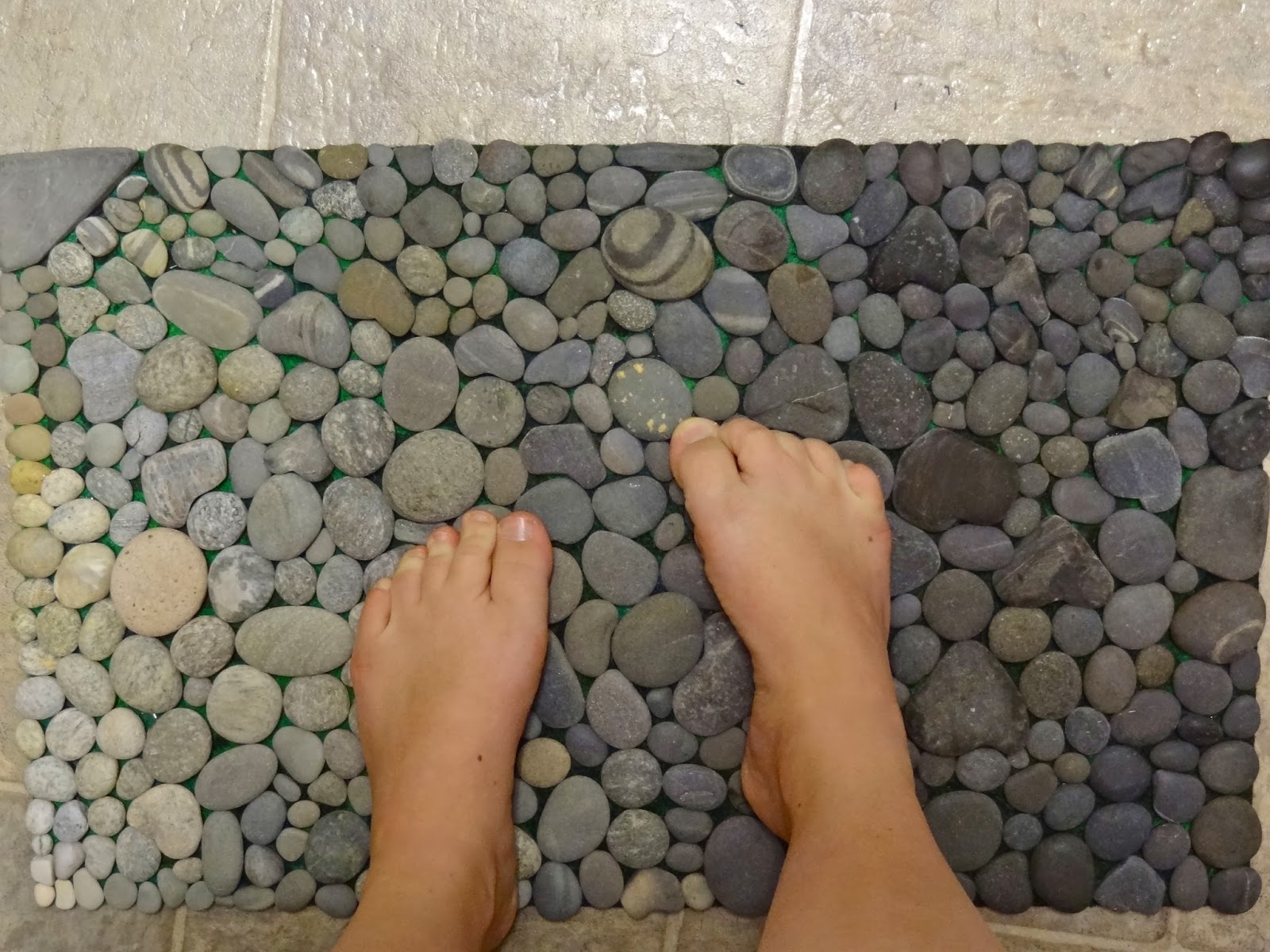 the little gunnell family DIY Stone Mat