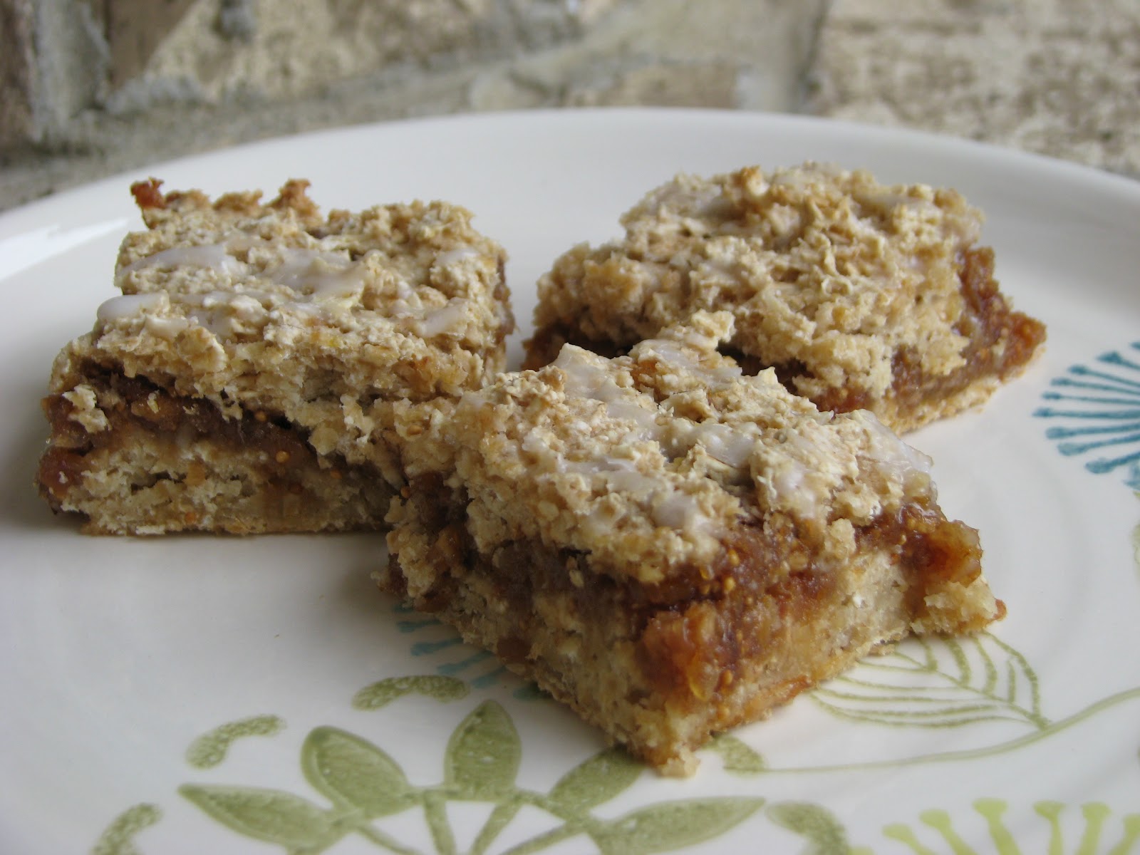 Skinny Figgy Bars (Homemade Fig Newtons) Super Veggie Mom Super