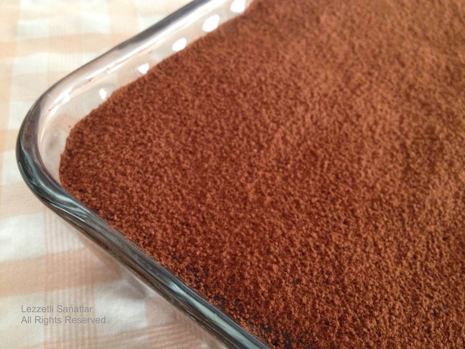 Lezzetli Sanatlar ÇİKOLATA SOSLU KAKAOLU KEK