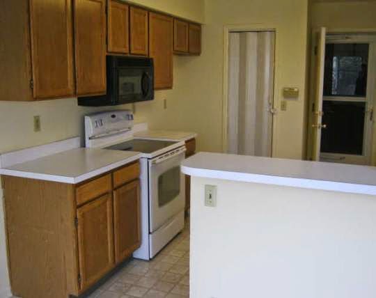 Repainting The Cabinets With Rustoleum Cabinet Transformations