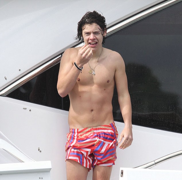 By Kimberley Dadds and Nadia Mendoza Calm yourself ladies: Harry Styles wen...