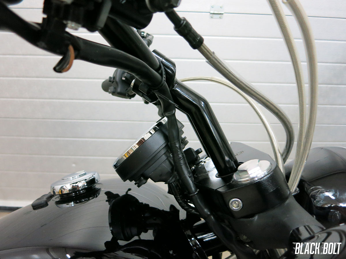 Black Bolt Star Bolt / Yamaha XV950 blog Pullback riser installation