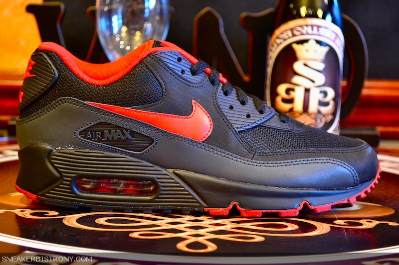 air max red blue yellow