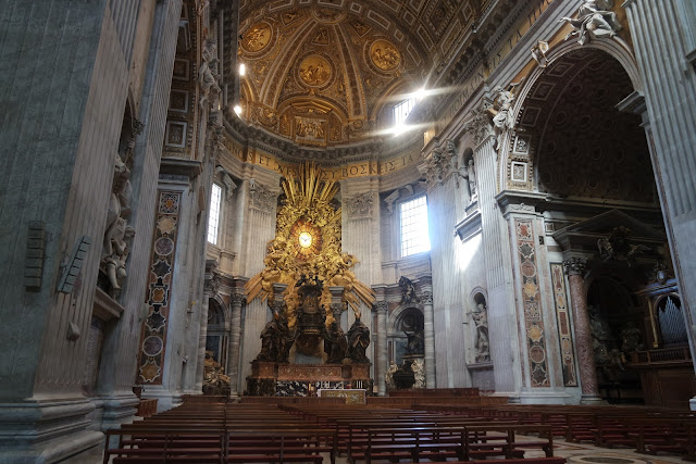 Basilique, Saint-Pierre, Art, Michel-Ange, Coupole, Baldaquin, Bernin, Vatican, Religieux, Pape, Rome, Roma, Voyage, Vlog, Roadtrip, blog,