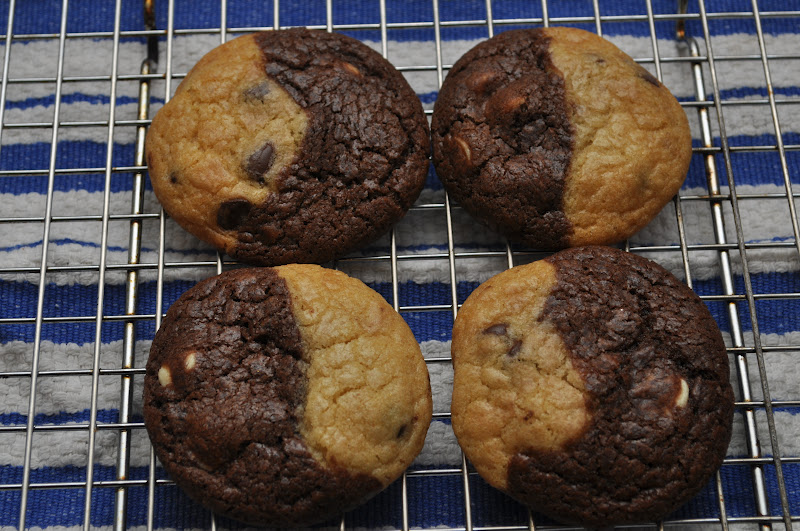 teasespoon of sugar Two Tone Chocolate Chip Cookies