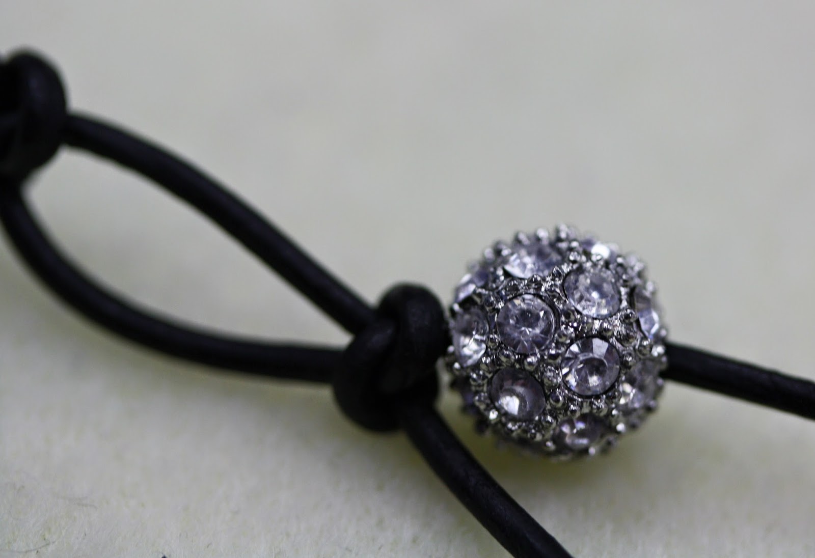 Beading the "Bead World" Way Simple Leather Lariat Tutorial