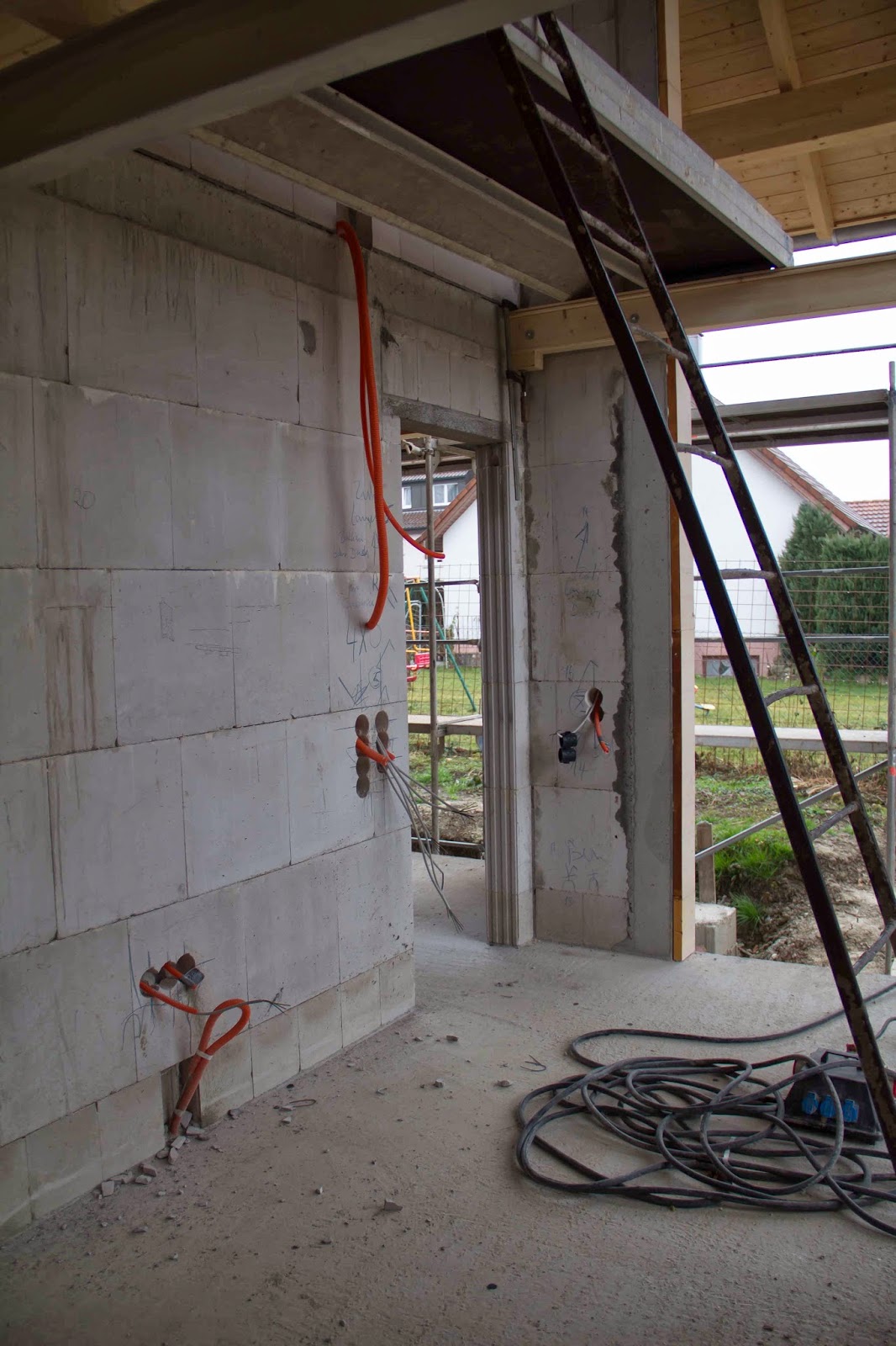 Flederhaus Metallumfassung Garage Fertig Jede Menge Elektro